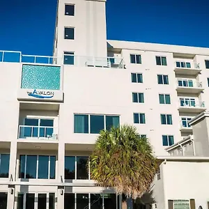 4* Отель The Avalon Club